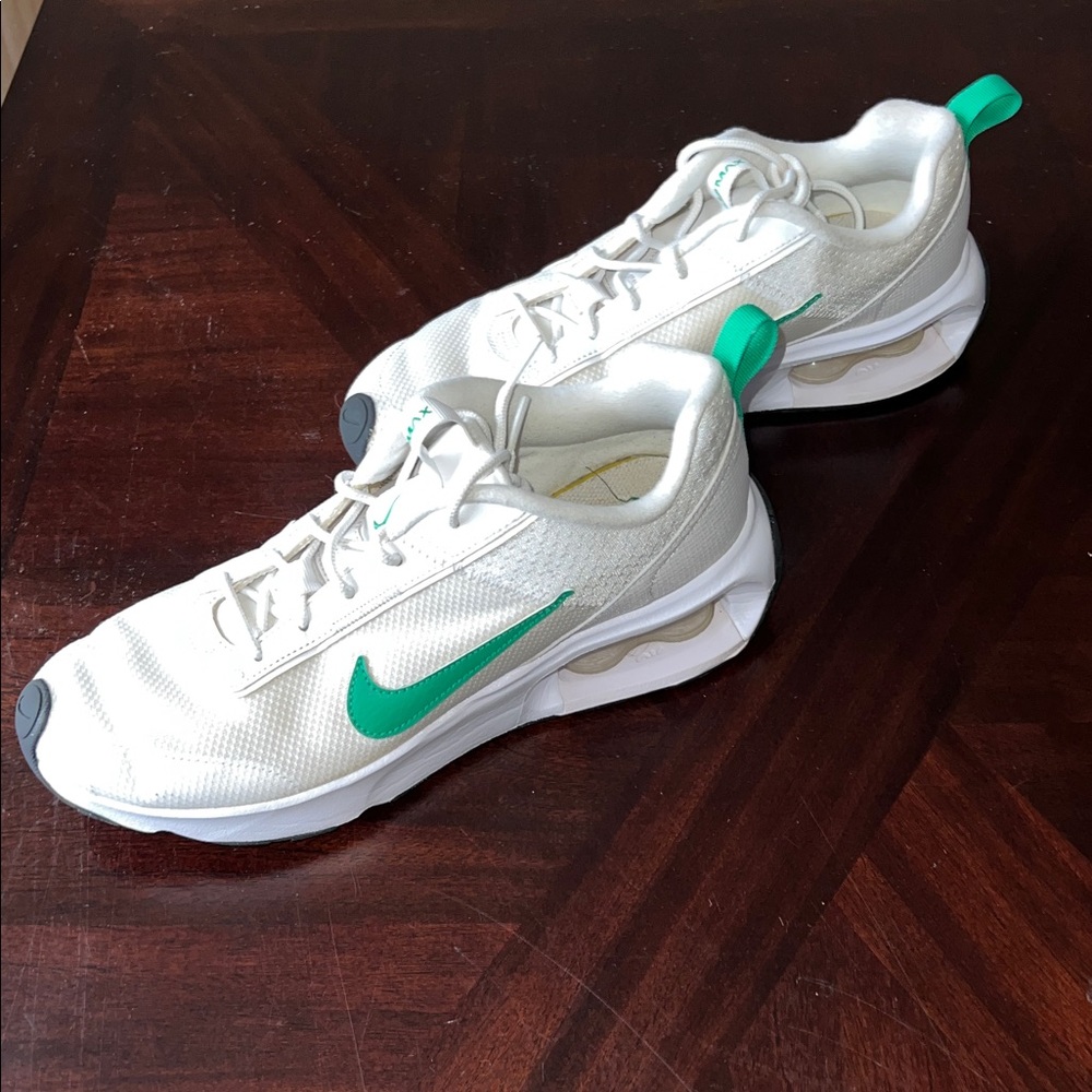 Nike Air Max INTRLK Lite Women’s